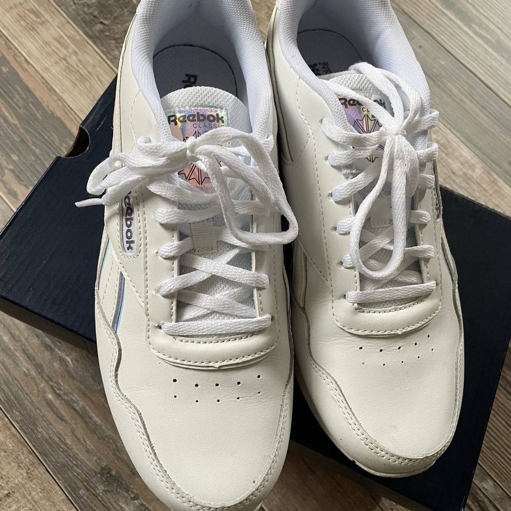 Reebok women’s running shoe white size 9